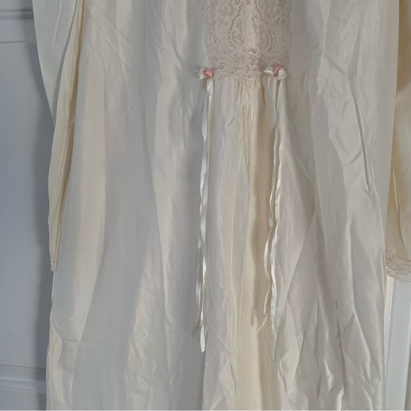 VTG Christian Dior nightgown Medium floor length ILGWU sleepwear lace ivory - Picture 6 of 12